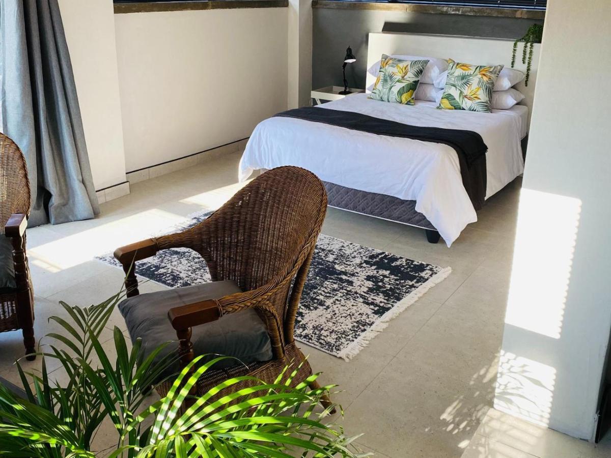 46 On Allcock Guest Apartment & Luxury Room Pretoria-Noord Exteriör bild