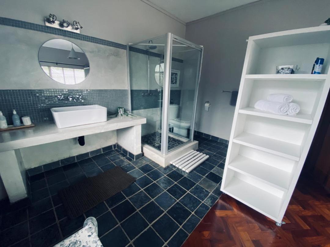 46 On Allcock Guest Apartment & Luxury Room Pretoria-Noord Rum bild